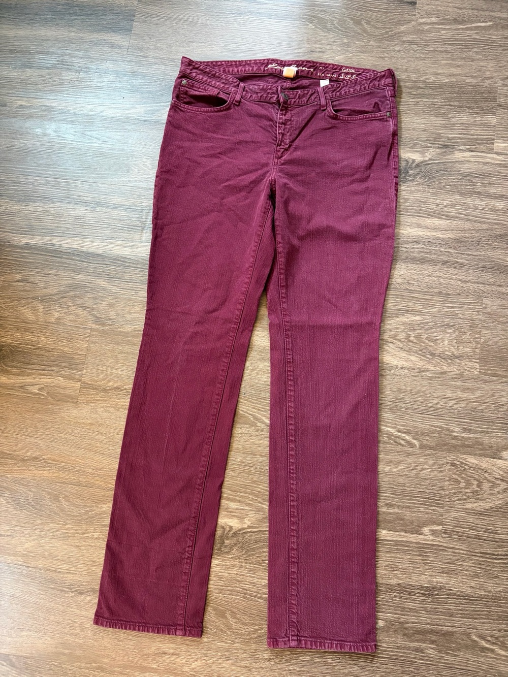 Eddie Bauer Maroon Burgundy Slim Straight Jeans Size 14 Fall Ready
